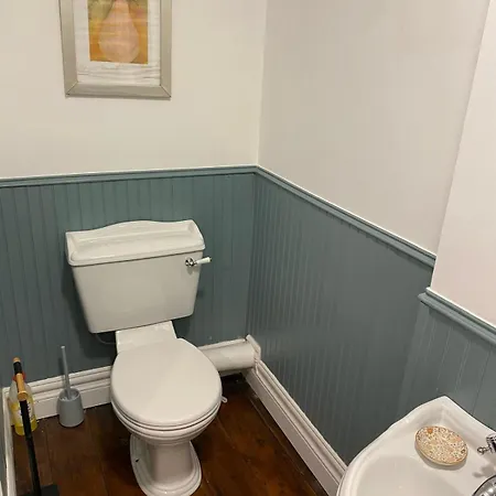 Farnagh House - En Bedrooms モアテ