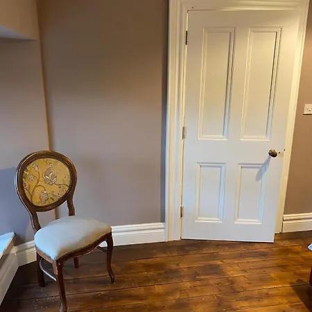 Farnagh House - En Bedrooms