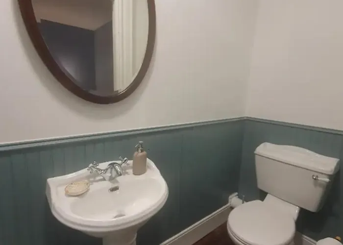 Hétvégi ház Farnagh House - En Bedrooms Moate